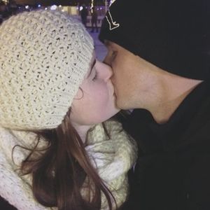 Meet your Posher, Jasa